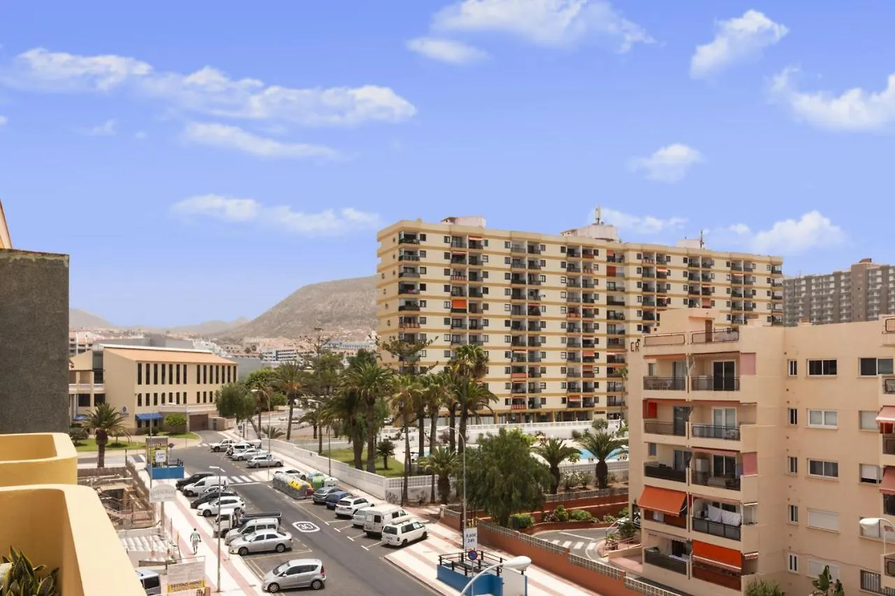 Homeforguest Atico Cecilia Con Vistas Al Mar En Los Cristianos Los Cristianos  Apartment
